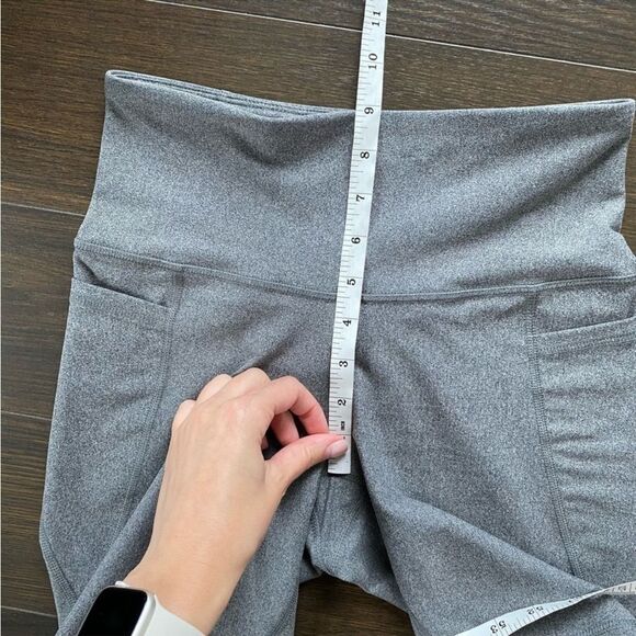 OLD NAVY | High waisted biker shorts - Picture 6 of 7